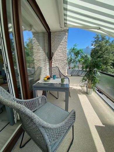 EINZIEHEN UND WOHLFÜHLEN... moderne 2-Zimmerwohnung in Bestlage – Sonnenplätze