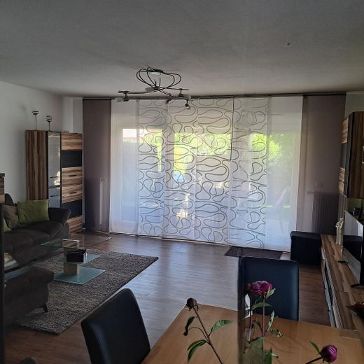 ADOSADO DOBLE TOP de 125 m², hasta 6 habitaciones, SIN comisión – Wohnzimmer