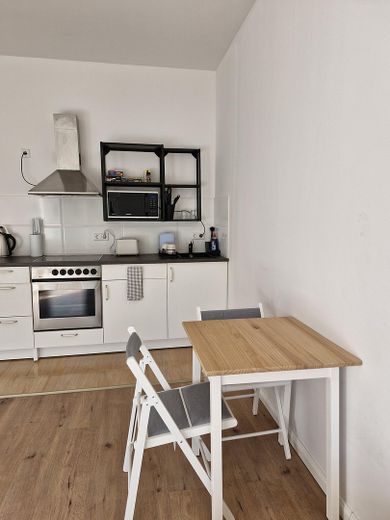 Möbilierte Business-Apartments in Köln - ideal für Unternehmen & Projektmitarbeitere – Küchenbereich, beispielhaft