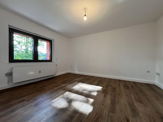 2. Schlafzimmer / Homeoffice