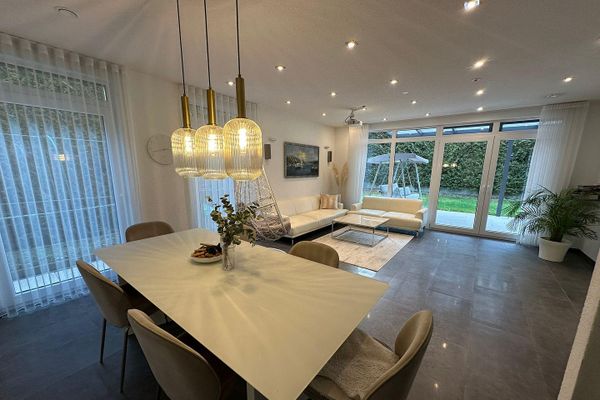 Mieten neuwertiges Haus in Nürtingen ab Dezember-26 oder Januar-27