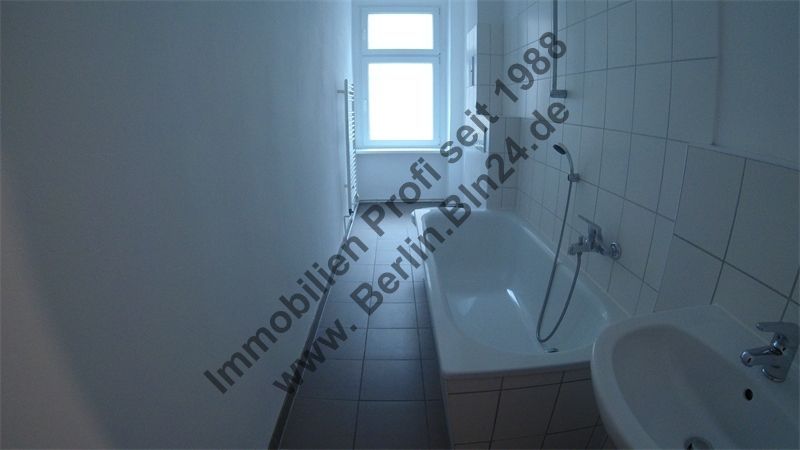 Mietwohnung - ZweitBezug nach Sanierung + Dielen OstBalkon – G0010088