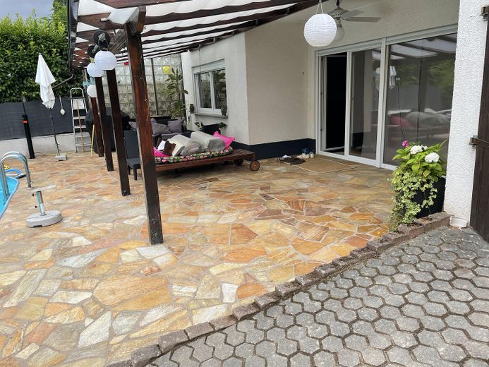 Hinterseite, Terrassendach