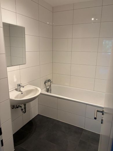 Gepflegte3-Zimmer Eigentumswohnung mit  76 m2 – Badezimmer