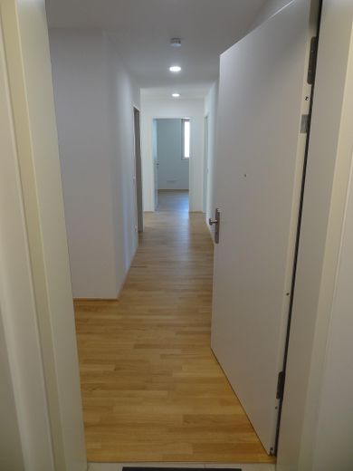Neubau Erstbezug: Hochwertige 4-Zi.-Wohnung in Top-Lage im Klosterhof in Ulm-Söflingen – Diele