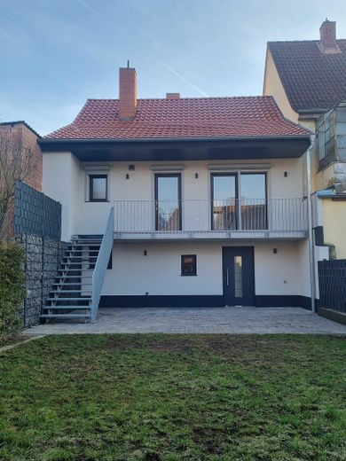 Haus statt Wohnung: 3-ZKB+Garten+Terrasse+Garagen – Gartenseite