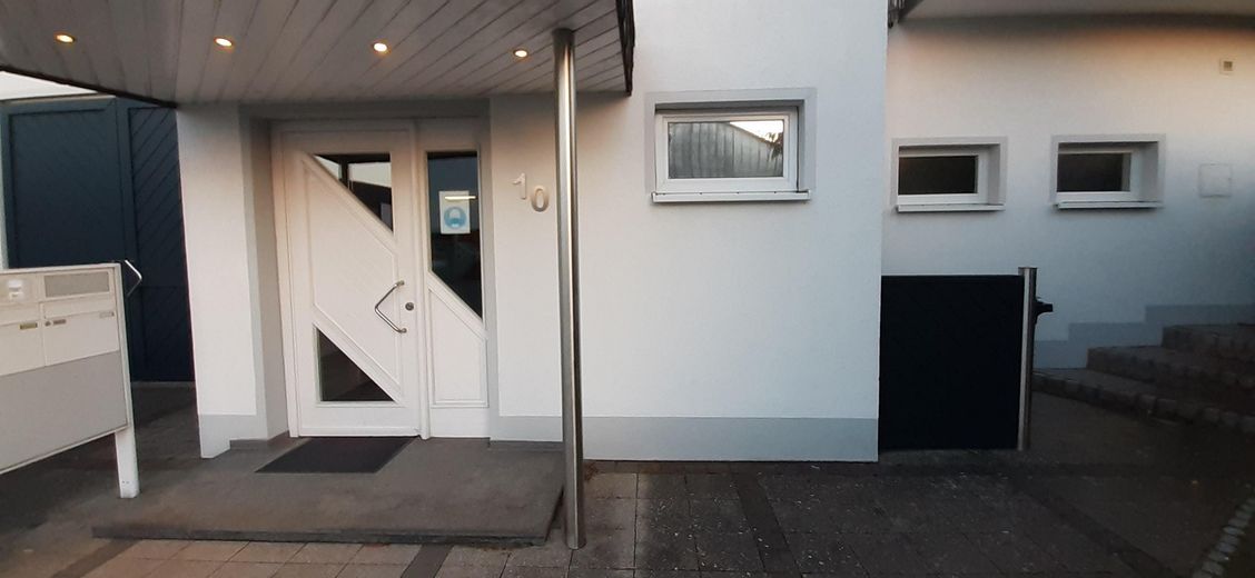 5-Zimmer Galeriewohnung, Penthaus klimatisiert mit Dachterrasse – Eingang