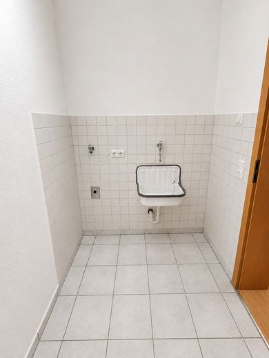 Amplio apartamento de 3 habitaciones con 140 m², terraza en la azotea y mucho espacio en Bad Ems – Abstellkammer