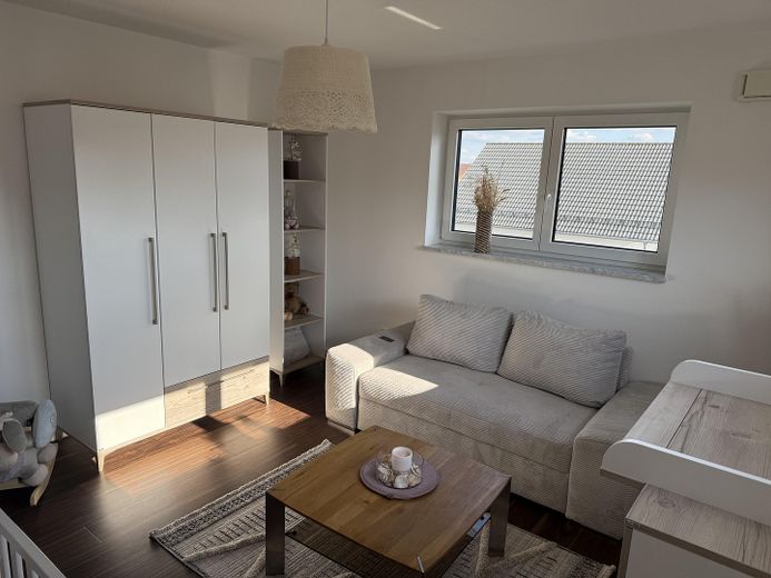 Neuwertiges Einfamilienhaus mit Wärmepumpe, PV, Doppelgarage & hochwertiger Ausstattung – Foto 37