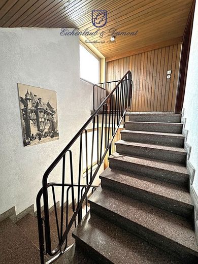 2 bis 3-FH mit Garten + Garage in guter Lage von Sulzbach – Treppenhaus DG