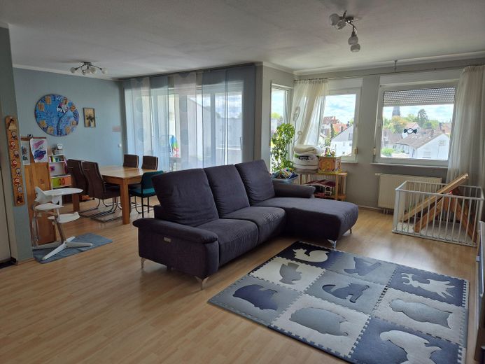 Großzügige 103 m² Eigentumswohnung in Ginsheim-Gustavsburg mit Loggia, Keller und Tiefgaragenplatz – Foto 2