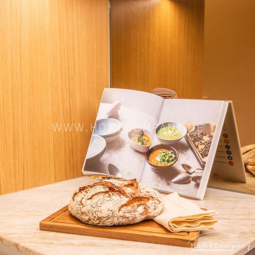 ***Klassische Eleganz in vollendeter Form – stilvoll sanierte Altbauwohnung mit Balkon in Bestlage Altbogenhausen – a88942bf39a856205bc071d4d587dd3466b658c4.jpg
