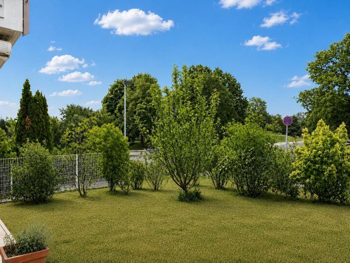 Für alle Lebensphasen: Moderne, barrierefreie EG-Wohnung mit Garten am Stadtpark Dietzenbach – Garten