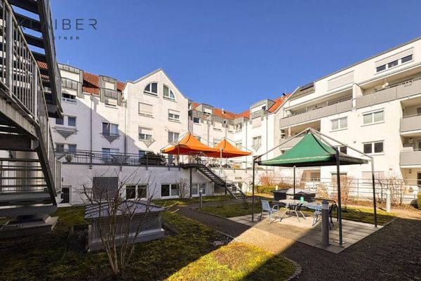 एग्नेस के ठीक पास, Göppingen के केंद्र में TG-पार्किंग स्थान सहित सुंदर 3 कमरों वाली मेज़ोनेट