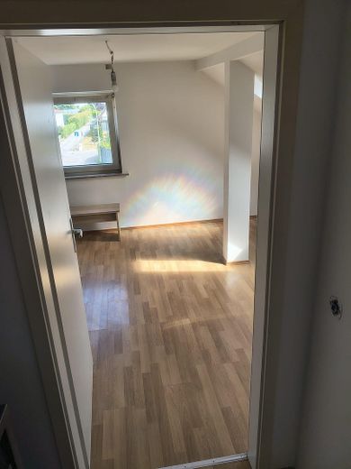 Helle 3 Zimmer Wohnung in 84085 Langquaid – Foto 5