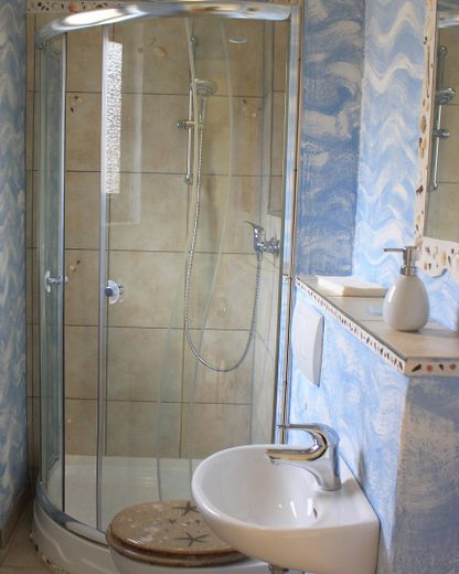 Gewerbeteil im EG - Gäste WC