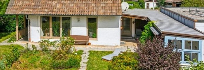 Casa unifamiliare con ampliamento, ampio giardino e garage I 5 anni di diritto di abitazione per il venditore