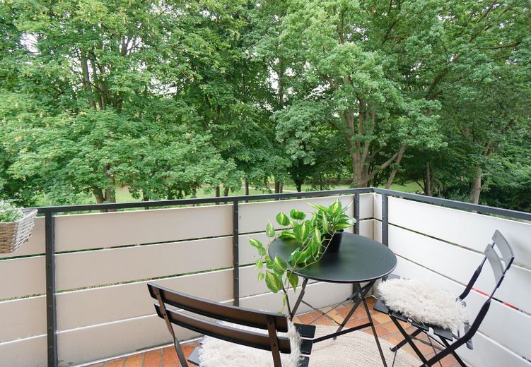 Balkon mit Blick ins Grüne