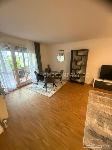 Appartement entièrement meublé de 2 pièces avec grande loggia & place de parking en sous-sol à Schwabing – 24ee7e698fa2e8af85145593a77a69abbbc10eb5.jpg