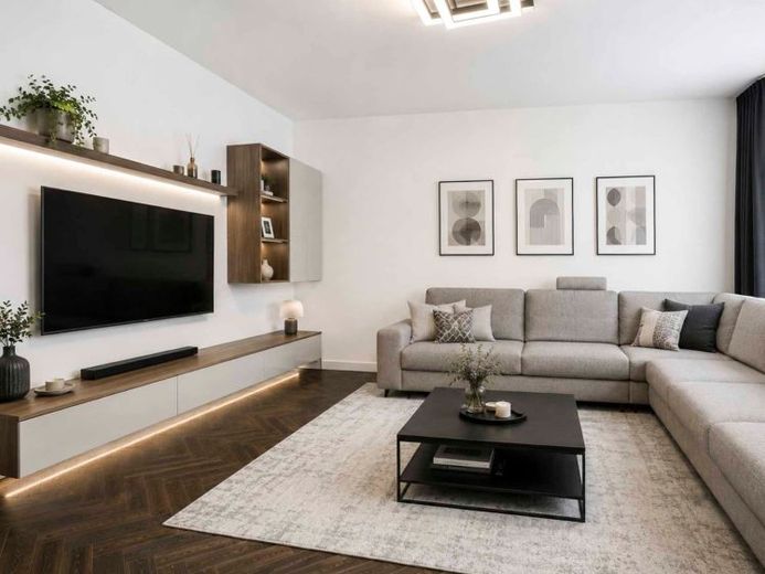 Vie familiale généreuse – maison jumelée avec appartement indépendant et revenus locatifs – Photo 1