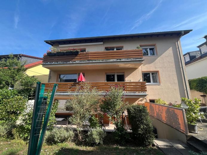 Hausrückseite
