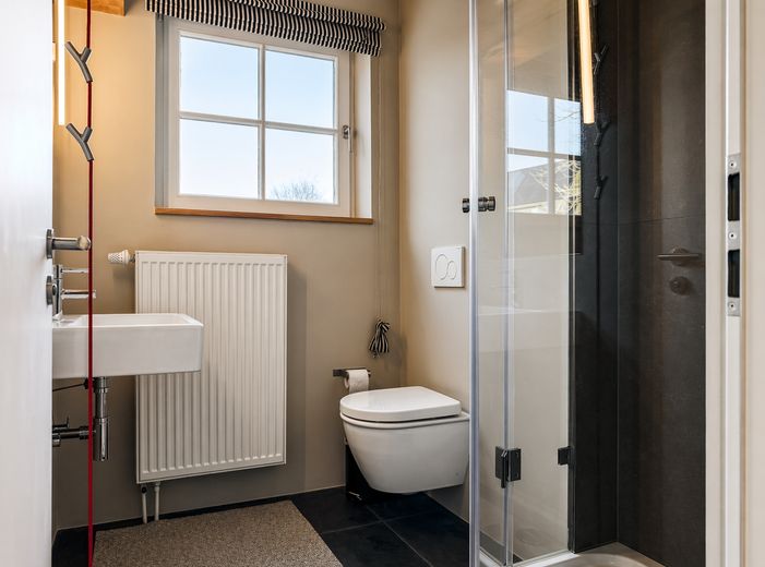 NEUER PREIS: Reetdachhaus mit 3 FeWos in SPO–sofort nutzbares Invest, bis zu 90.000 € Einnahme – Bad Appartment S