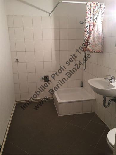 1 Zimmer Südseite - Nähe US Bahn – 08.09.15 087