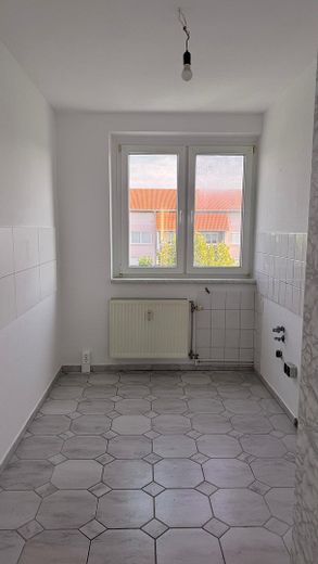 220 € | 49 mq | 2 locali, cucina, bagno, balcone | Teleriscaldamento conveniente – Küche
