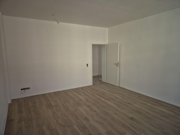 Ihr neues Zuhause in der Innenstadt: 4ZKB, kompl. saniert, mit Einbauküche – Foto 22
