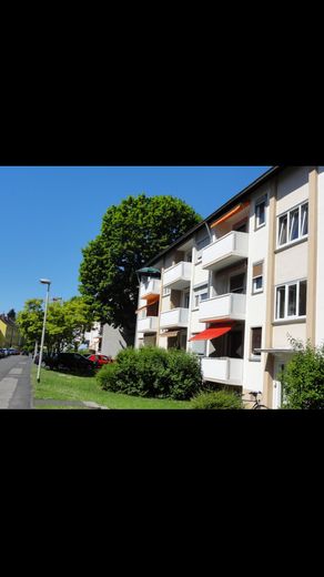 -RESERVIERT- Zentral gelegene 3-Zimmer-Wohnung mit Balkon in Brühl – Mertener Straße 9