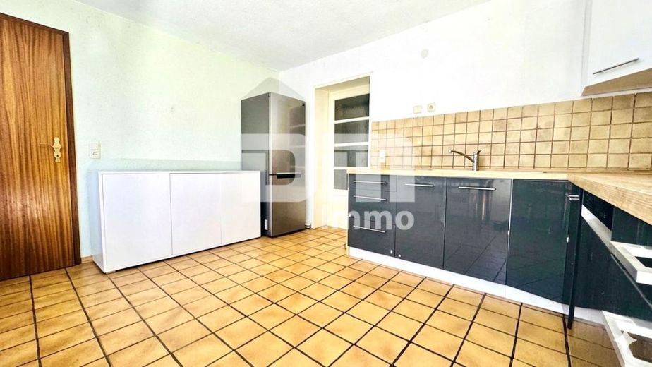(R)eserviert! Einfamilienhaus am Ortsrand mit großem Grundstück, Carport – EG Wohnküche / Küchenzeile