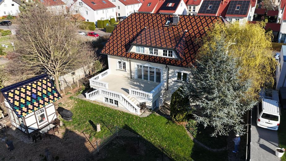 Großzügiges 1–3 Familienhaus mit Garten in ruhiger Lage von Markkleeberg – फोटो 1