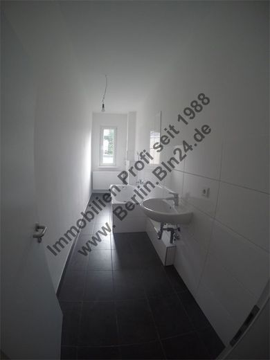Dachgeschoß+ 3er WG tauglich+ saniert - Mietwohnung – GP --- 30.11.2016 043
