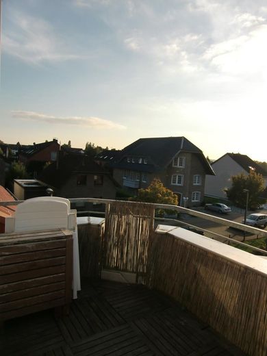 2 Zimmer Whg. mit Balkon in guter Lage von Würselen – Balkon