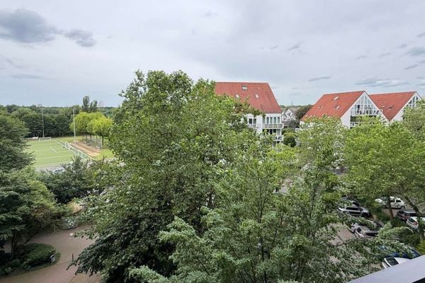 Einziehen & wohlfühlen: 3-Zimmer-Wohnung mit 2 Bädern und 2 Balkonen in Köln-Westhoven