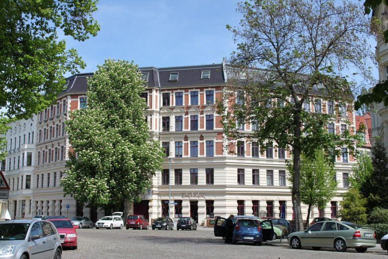 Annastraße 33