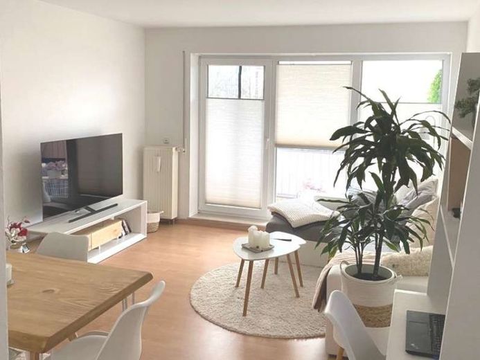 Abitare nel verde a Lipsia-Lindenthal – appartamento di 2 locali affittato con terrazza e porzione di giardino – Foto 1