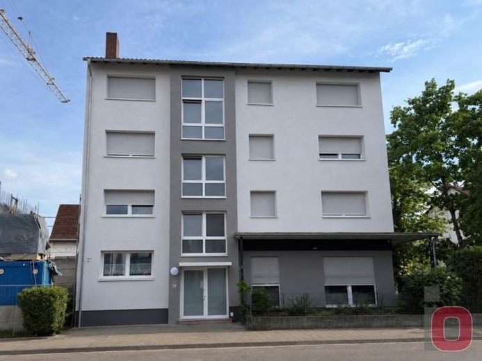 Energetisch renoviert und saniert - Charmante 2-ZKB DG-Wohnung mit Balkon im 8-Fam/Haus – Foto 1