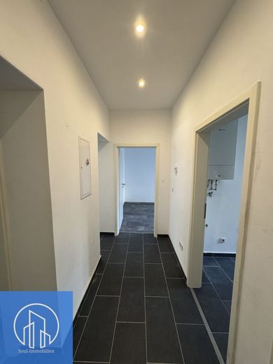 Schöne 3-Zimmer-Wohnung im Erdgeschoss - Nürnberg | EBK | 65 m² – Flur