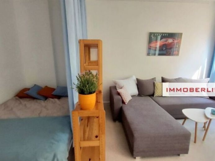 IMMOBERLIN.DE - Lichtdurchflutete Wohnung mit ruhigem Südbalkon in gefragter Lage – Foto 1