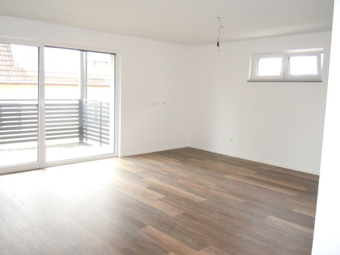 Willstätt/Sand: 3 Zi-Wohng., Neubau – Wohnzimmer