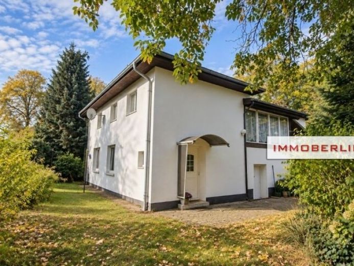 IMMOBERLIN.DE - ¡Ubicación privilegiada! Encantadora casa unifamiliar en un magnífico terreno – Foto 1