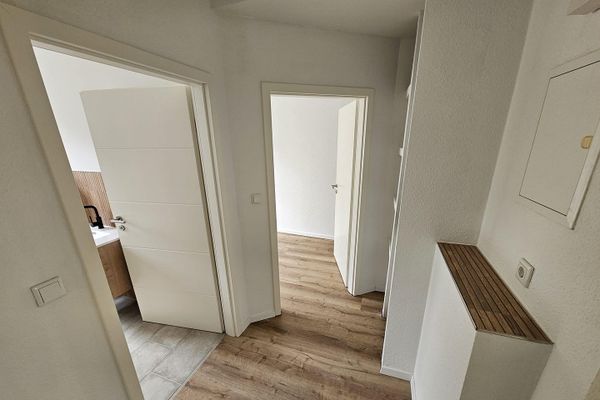 Stilvolle 2-Zimmer-Wohnung mit Regendusche, Badewanne & hochwertiger Ausstattung in Bernau