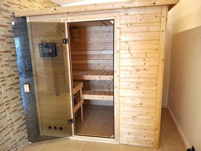 Exklusives Penthouse in Hamburg-Boberg, eigene Erdwärme, kein Hausgeld – Gemütliche Sauna