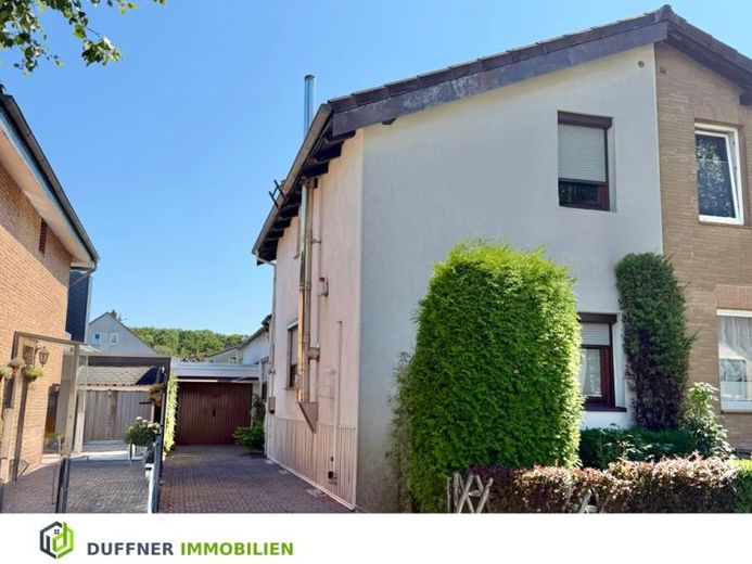 RESERVIERT: Charmante Doppelhaushälfte mit Garten in ruhiger Lage von Kiel-Ellerbek – फोटो 1