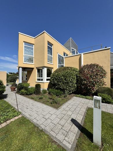 Weg Terrassse- Innenhof