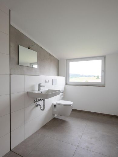 4-Zimmer Maisonettewohnung, Balkon mit Grüntenblick B-22 – Bad DG