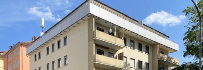 WÜ-Sanderau: 3-room apartment near Adalberokirche, university cafeteria, university. Shared flat for 3 also welcome.