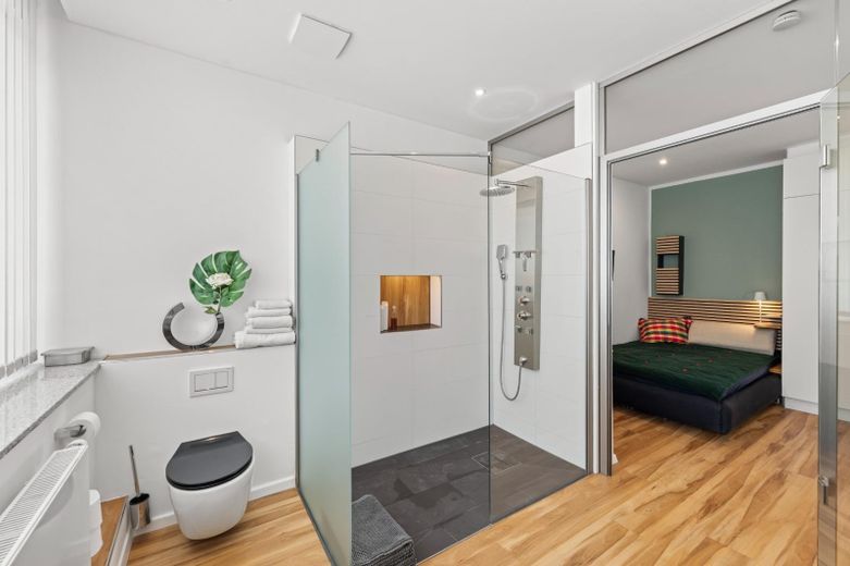 "Sonnenwohnung", Nähe Luitpoldpark - Ideal für 1-2 Personen! – Bad en Suite