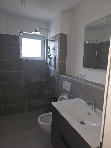 Zentral & Gemütlich: Attraktive 4-Zimmer-Wohnung in Eschborn – Foto 1